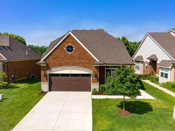 21186 Lilac Ln, Clinton Township, MI 48036