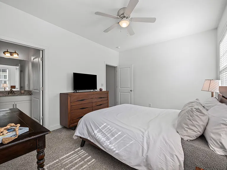 263 Keener Blvd — Photo 24