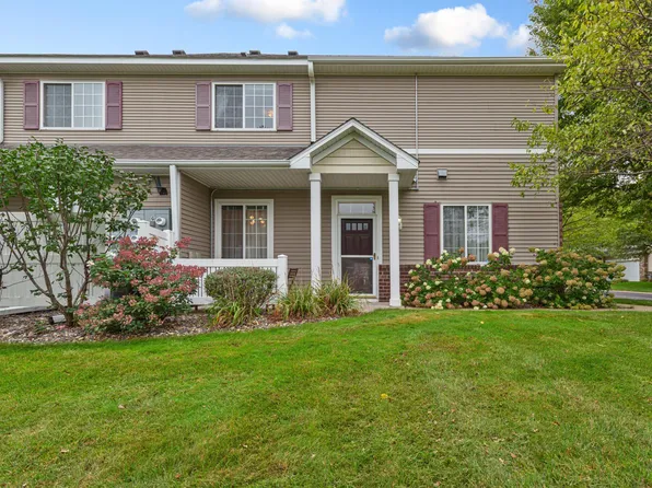 738 Maple Hills Dr APT J, Maplewood, MN 55117