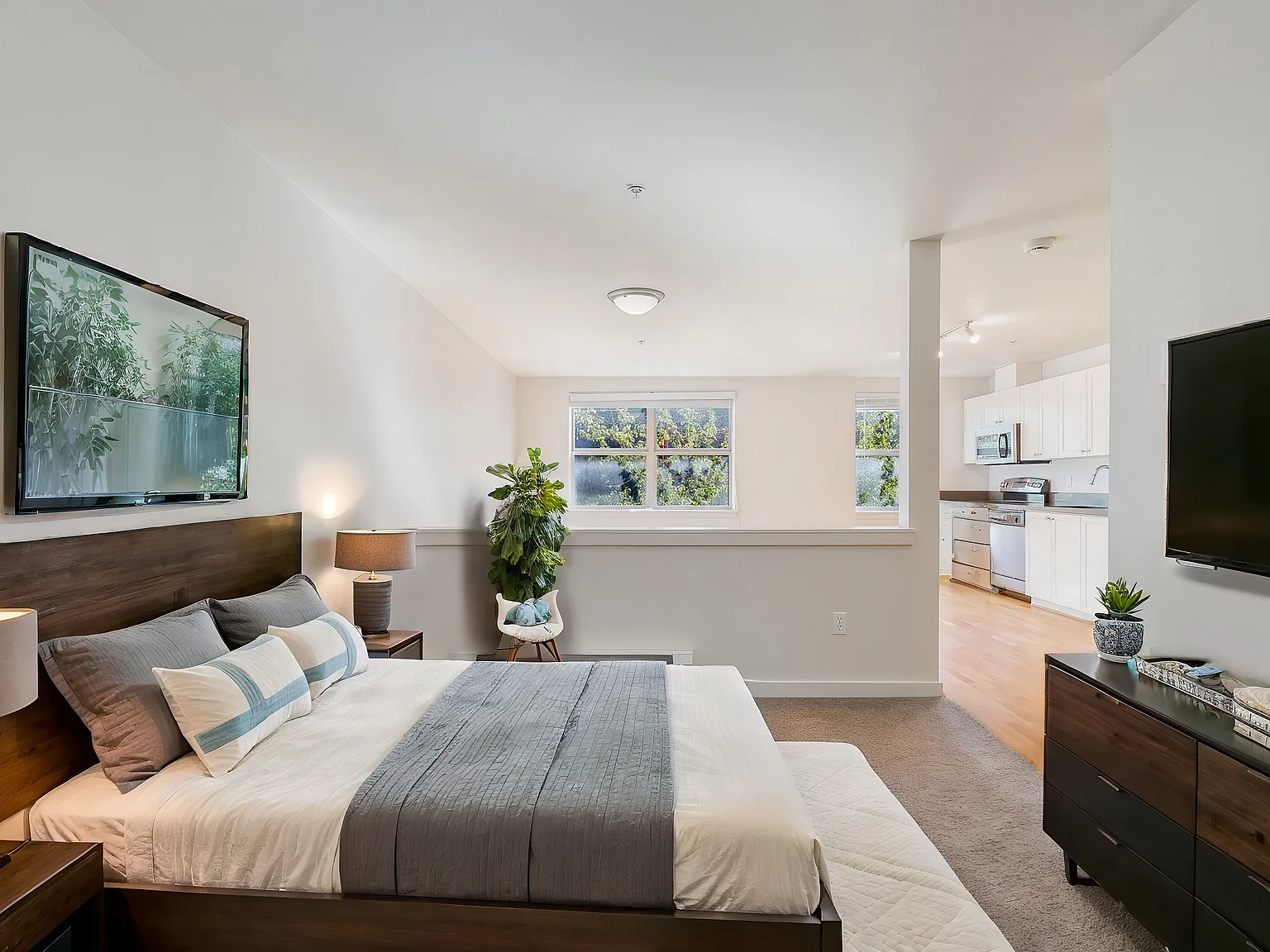 Gilbert House Apartments — Photo 4