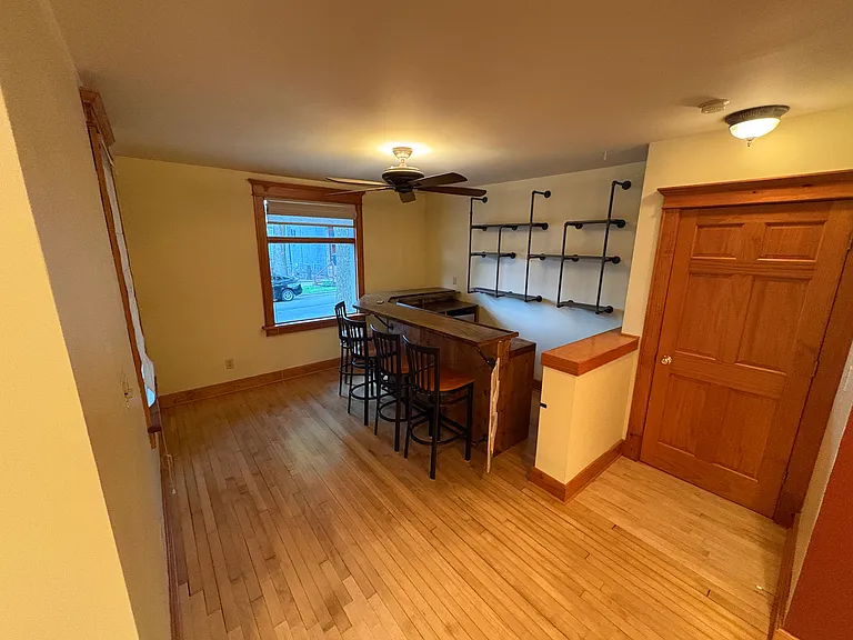 1761 N Franklin Pl — Photo 17