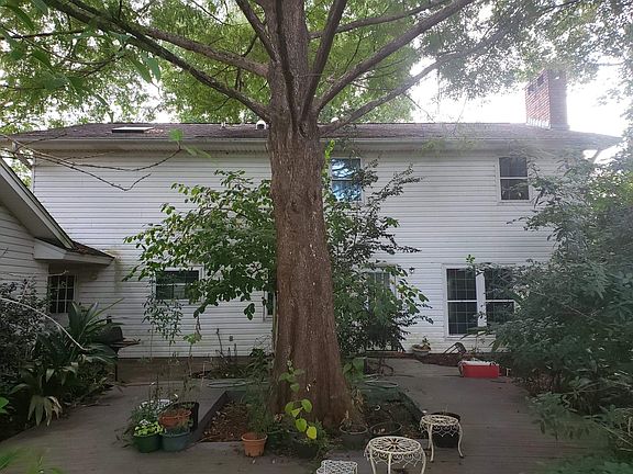 4th image of 12930 Larch Ln