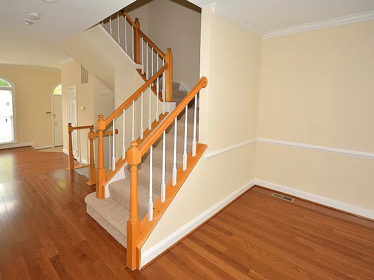 9425 Van Arsdale Dr — Photo 26