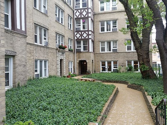 2nd image of 1728 W Estes Ave APT 2E