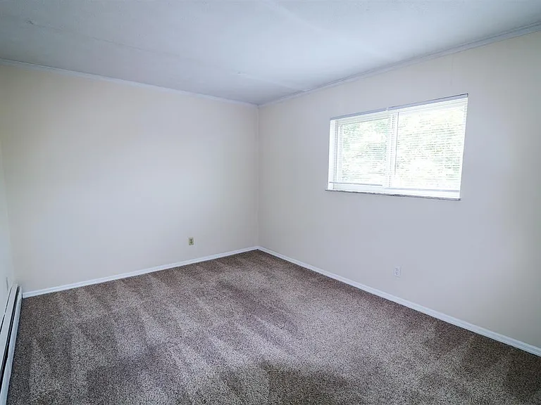 302 Oak Street — Photo 7