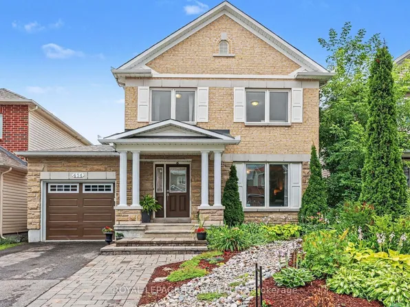 414 Abbeydale Cir, Ottawa, ON K2K 0E8