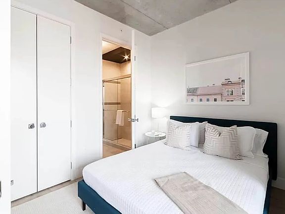 4th image of 815 Flatbush Ave #305