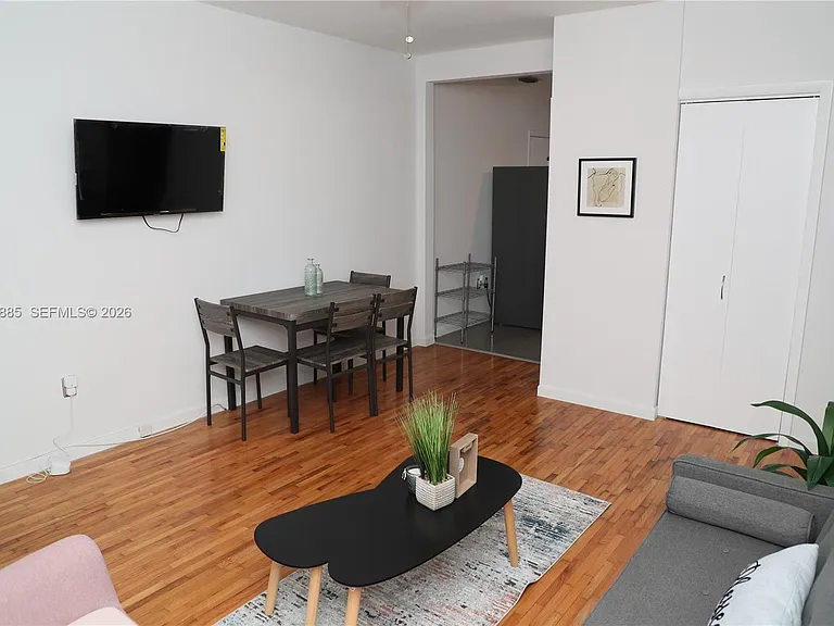215 Antilla Ave #3 — Photo 3