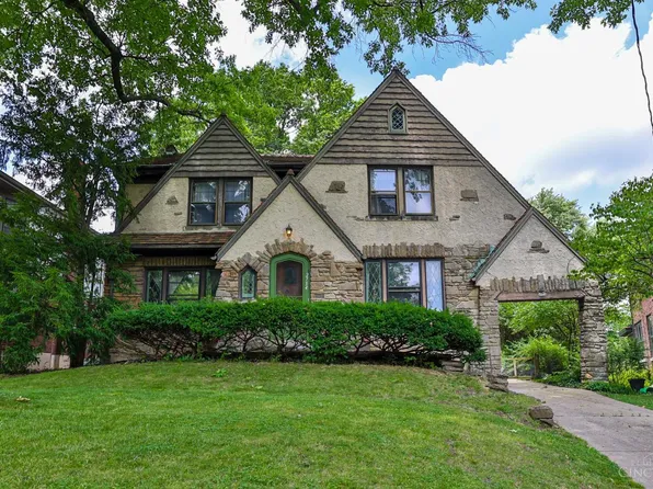 2754 Powell Dr, Cincinnati, OH 45211