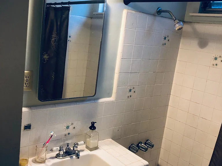 3658 Mentone Ave #4 — Photo 11