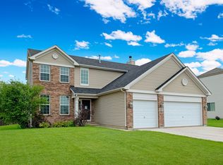 829 Prairie Crossing Dr, Yorkville, IL
