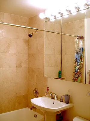 Rented by Level Group | media 32