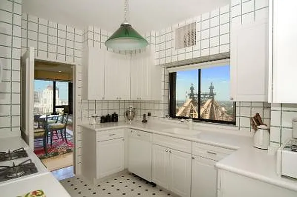 Sold by Corcoran | media 24