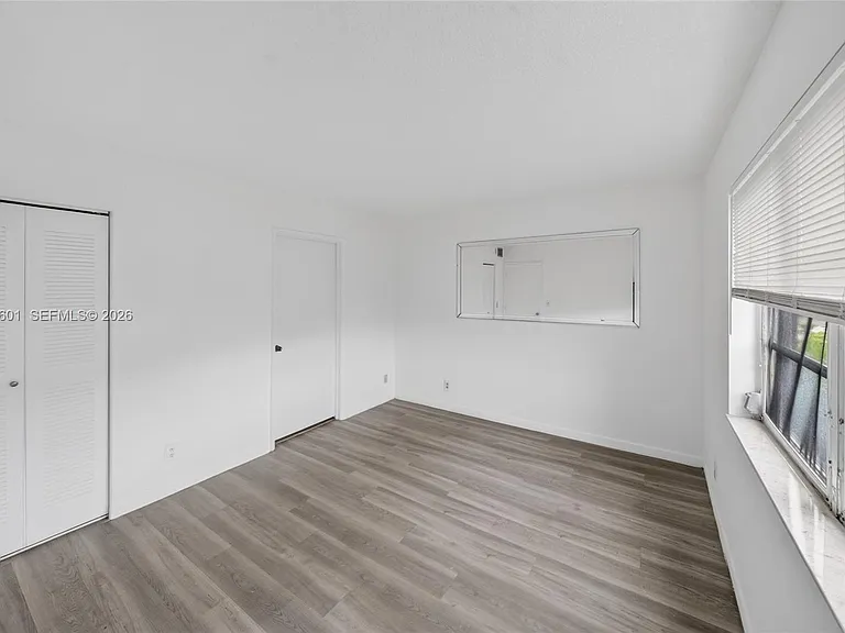 8750 N Sherman Cir #305 — Photo 14