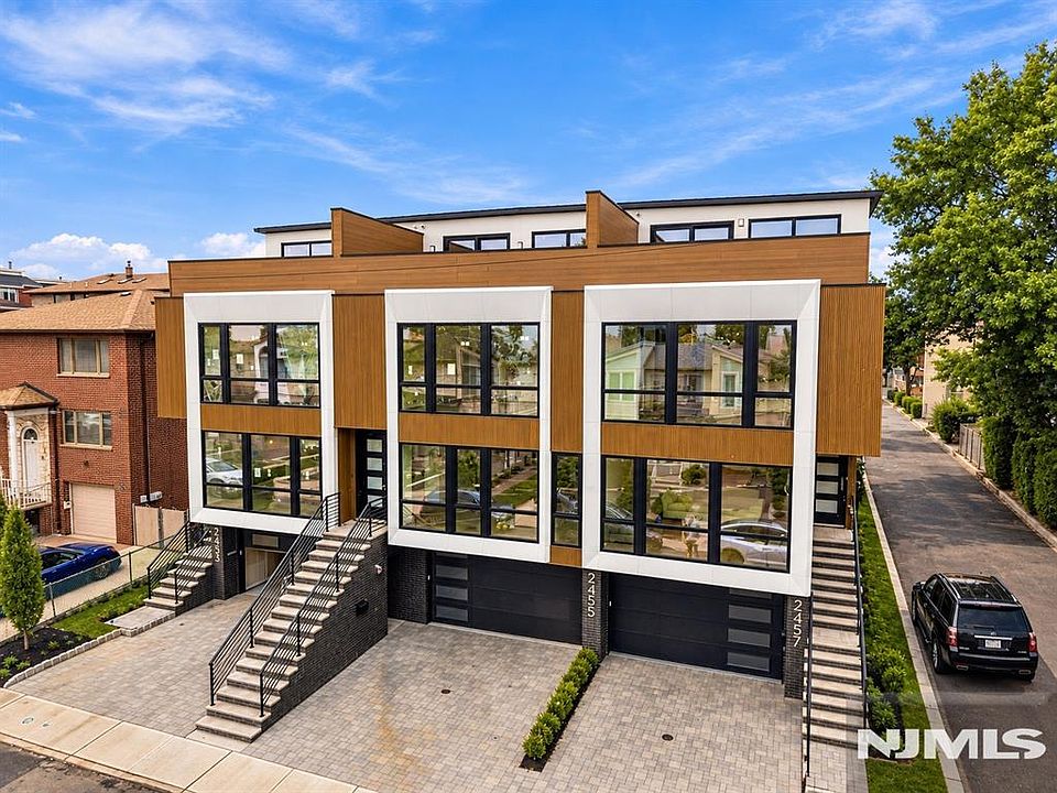 1st image of 2457 2nd Street