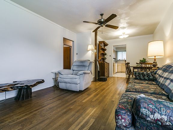 5th image of 722 Morris Dr