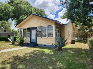 312 N Rockingham Ave, Tavares, FL 32778