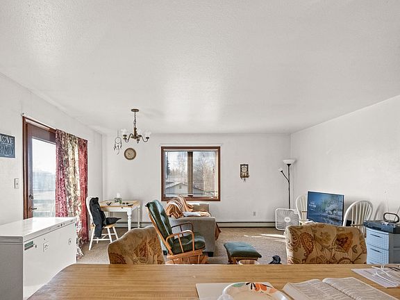 4th image of 2506 Mercier St