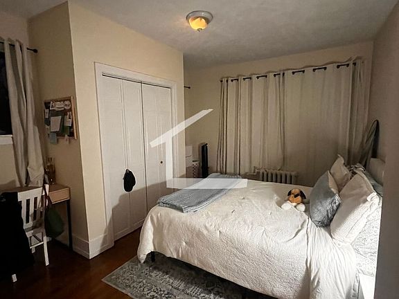 2nd image of 452 Park Dr APT 2A