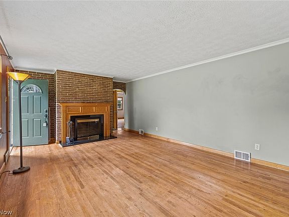 4th image of 1409 Elm Grove Ave