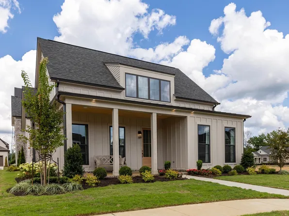 70 Independence Ln, Rossville, TN 38066