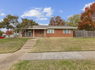 8282 Chapin Rd, Fort Worth, TX 76116