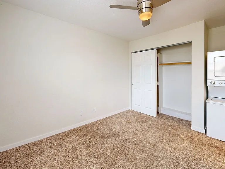 Bennett Ridge Apartments — Photo 31