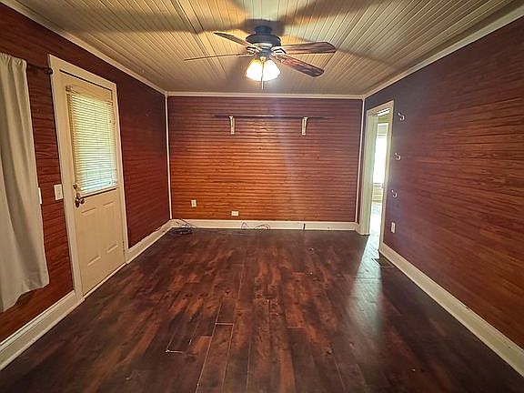 2nd image of 27691 Tallent Ln