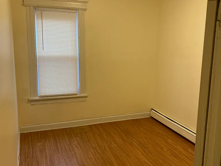155 N 16th St #2 — Photo 9