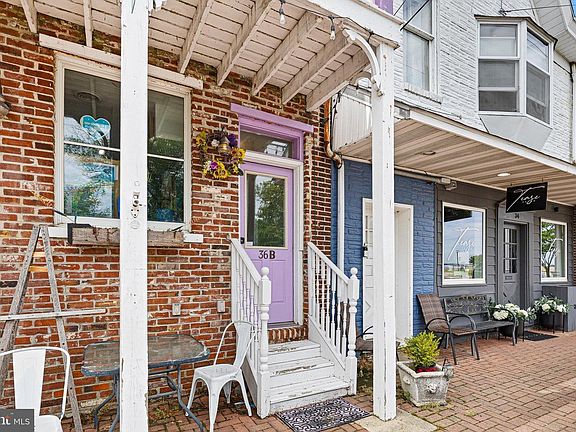 3rd image of 36 Clinton St