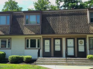 1921A Stonegate Ln, Stanhope, NJ 07874