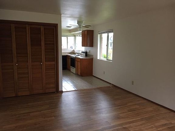 Kitchen, dining area