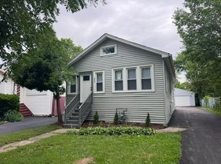 1833 S 18th Ave, Maywood, IL 60153