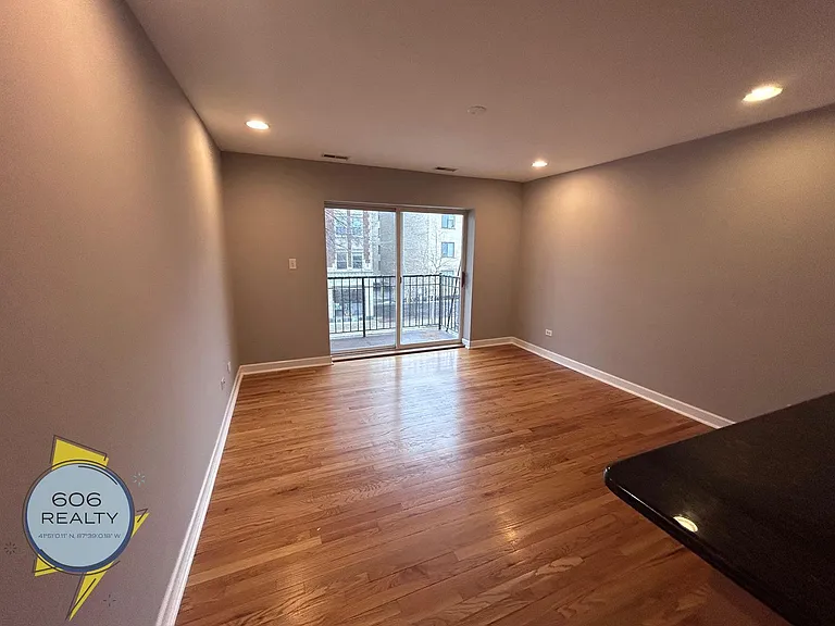 6954 N Greenview Ave — Photo 24