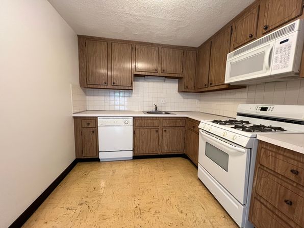 45 Pickering St APT 3
