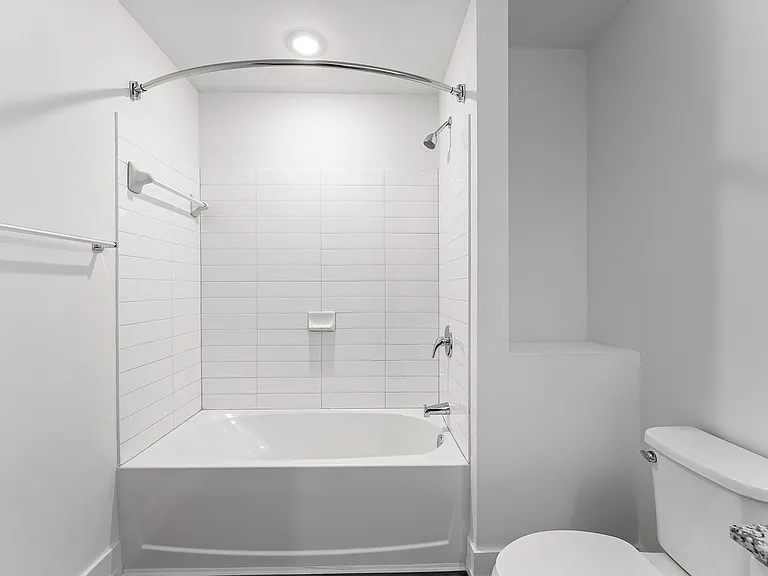 Cape West 91 Villa Apartments — Photo 3