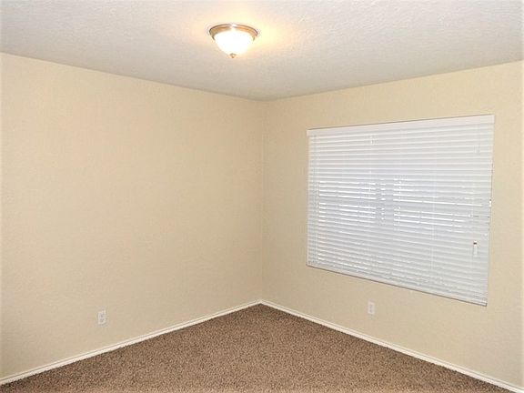 5th image of 9206 Laguna Falls