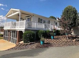 158 Badin Lake Cir, New London, NC 28127