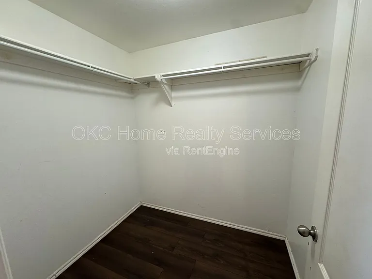 6052 Johnnie Ter — Photo 12