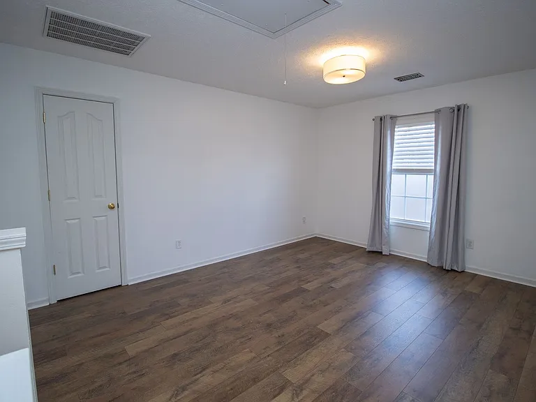 1473 Legion Dr — Photo 22