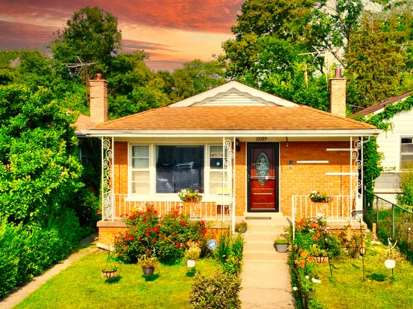 15325 Lincoln Ave, Harvey, IL 60426