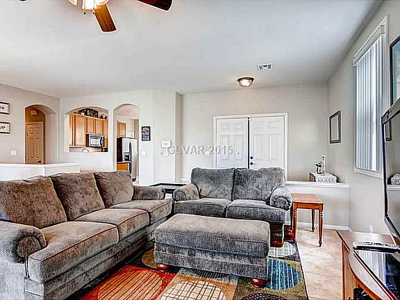 5th image of 1721 Little Bow Ave
