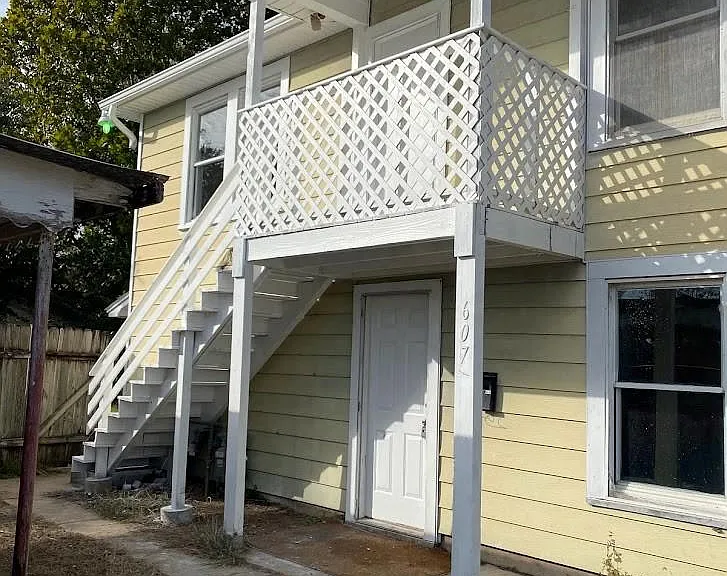607 S Main St #A — Photo 1