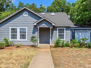 708 Featherston St, Cleburne, TX 76033