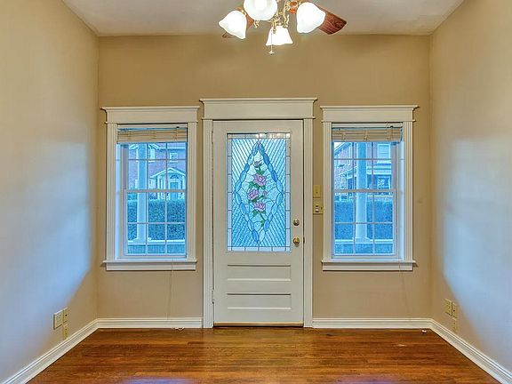4th image of 107 W Holston Ave