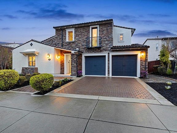 3rd image of 7035 Emerson Ln