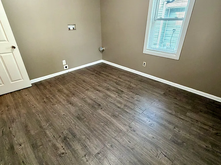 3809 Larchmont St — Photo 20