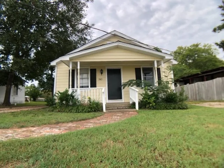 363 State Highway 75 N — Photo 4