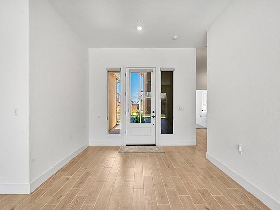 3rd image of 1236 Windmill Ave