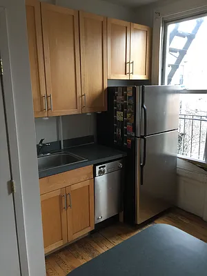 Rented by Flatiron Real Estate Advisors LLC | media 6